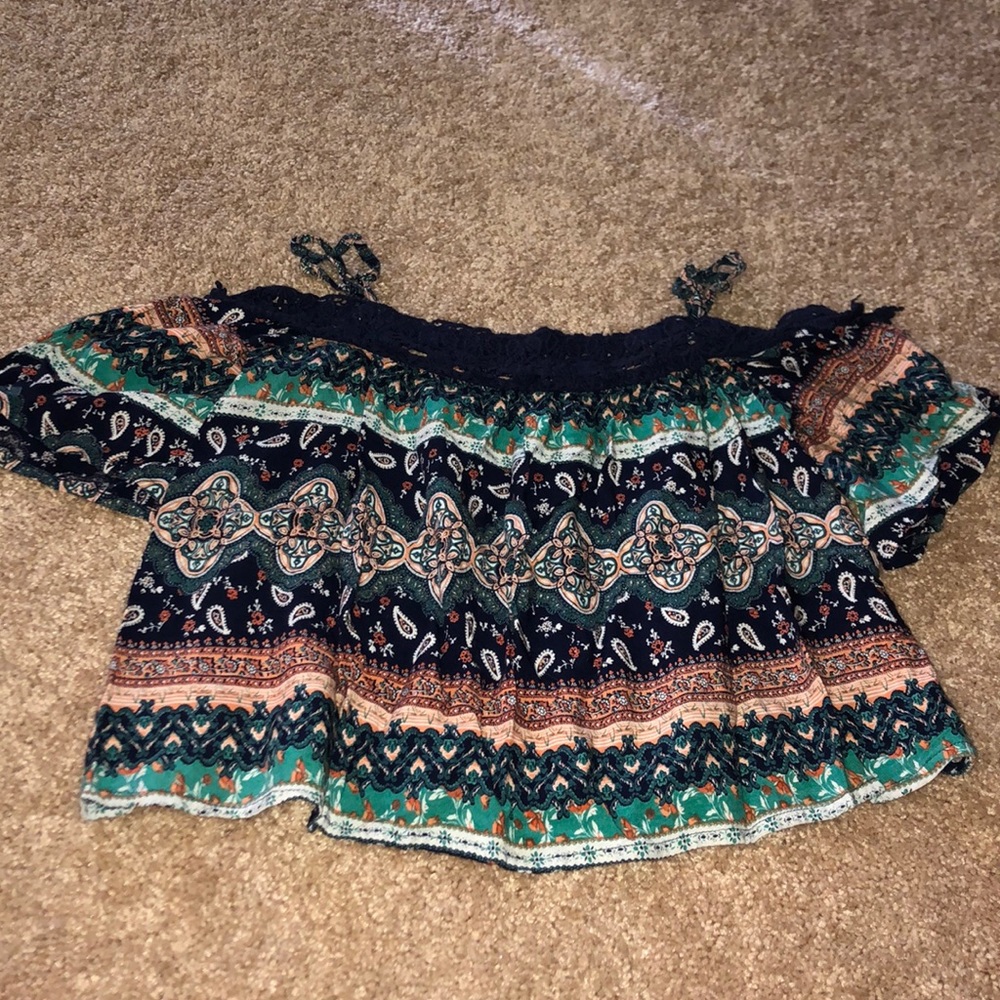 Off the shoulder belly top!